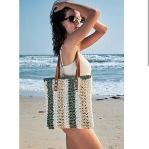 Kiss Sea Shoreline Creations Square Raffia Large Bag/Tote. MA5